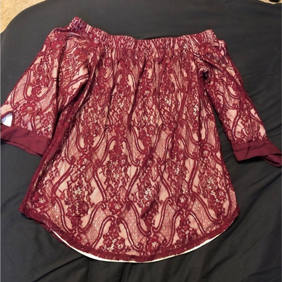 Perseption Concept lace off shoulder blouse - Picture 1 of 4